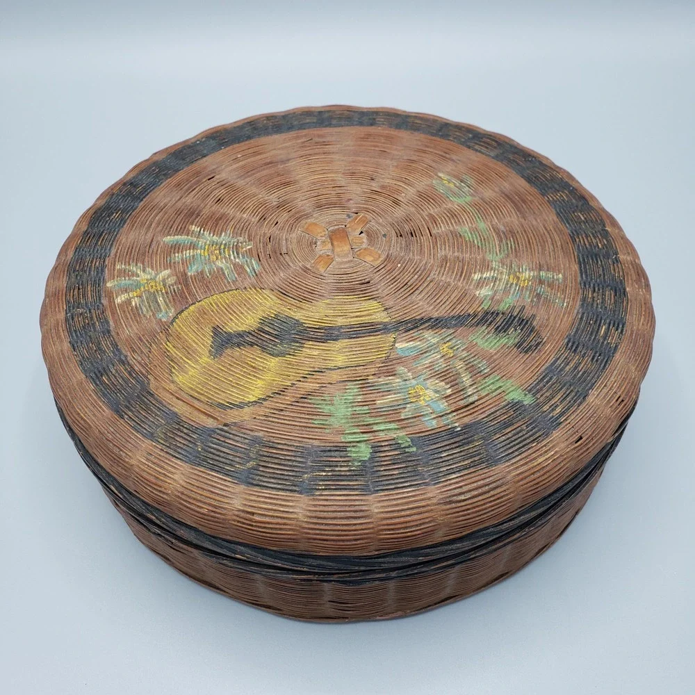 VTG Hand Painted Coiled Bamboo Lidded Basket Box MCM Folk Art‎ Ukelele Boho